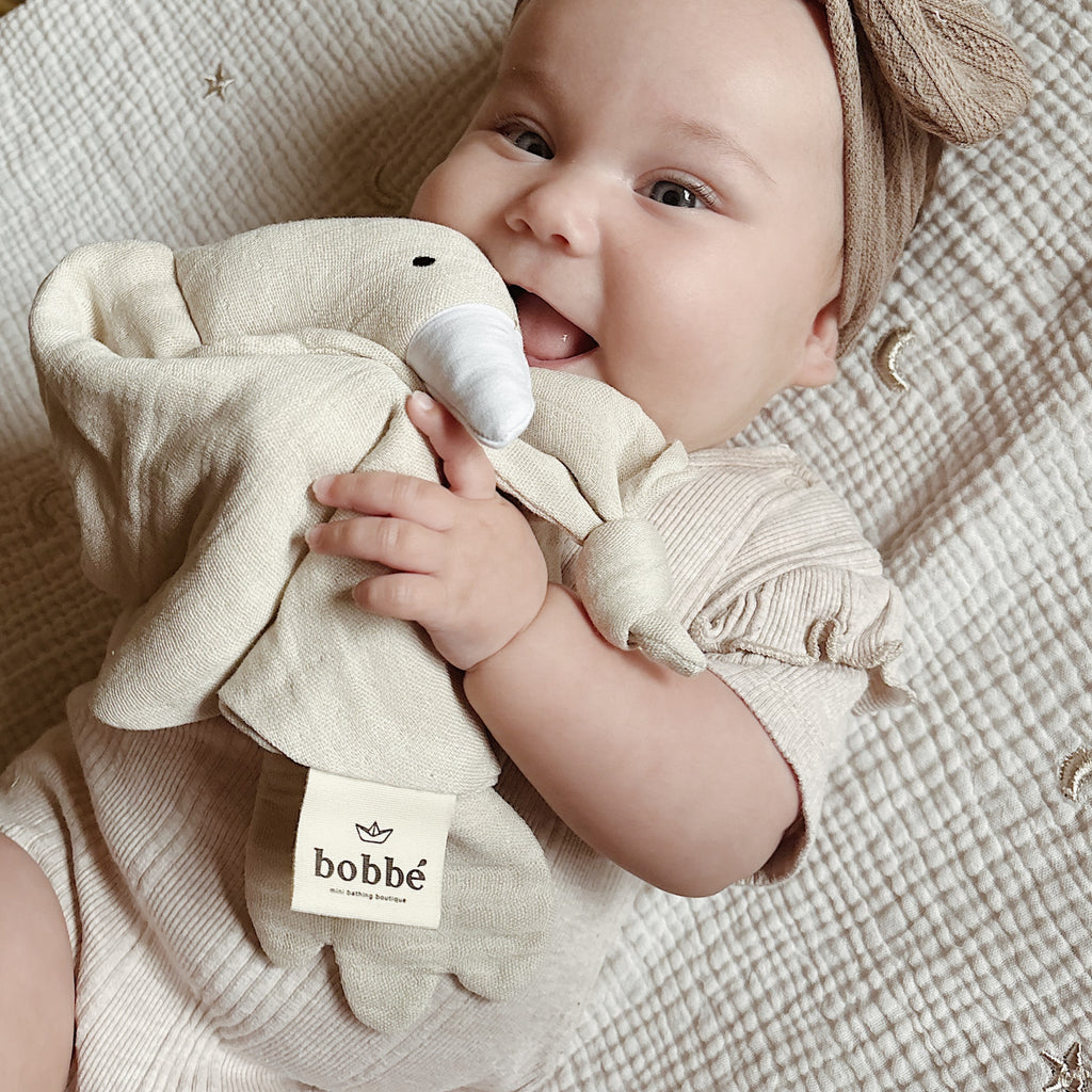 Kraamcadeau Set – Bobbé Badcape & Cuddle Goose