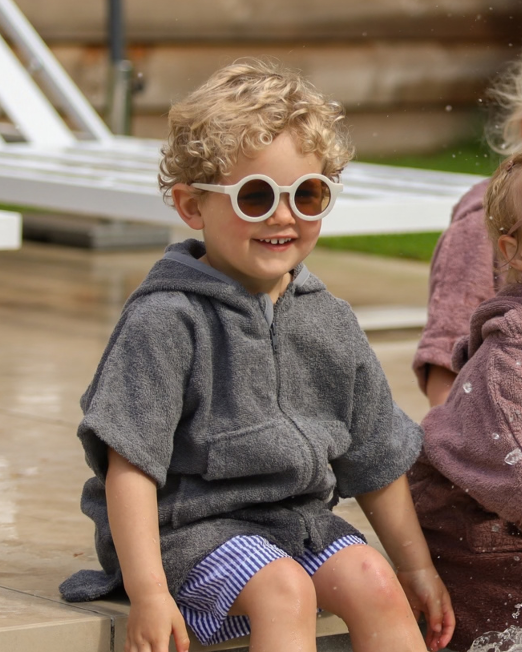 Sunglasses Off White